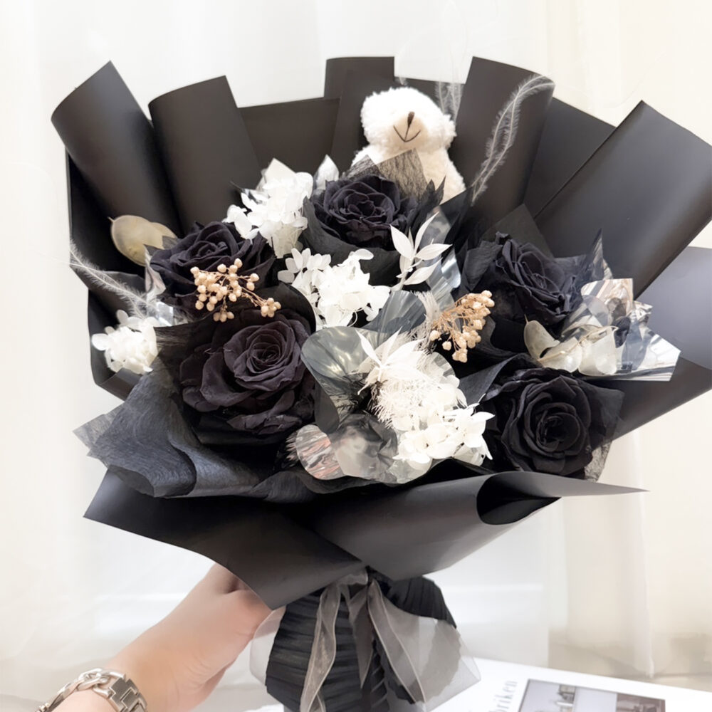 1758352856bkUQk 山夜藍黑