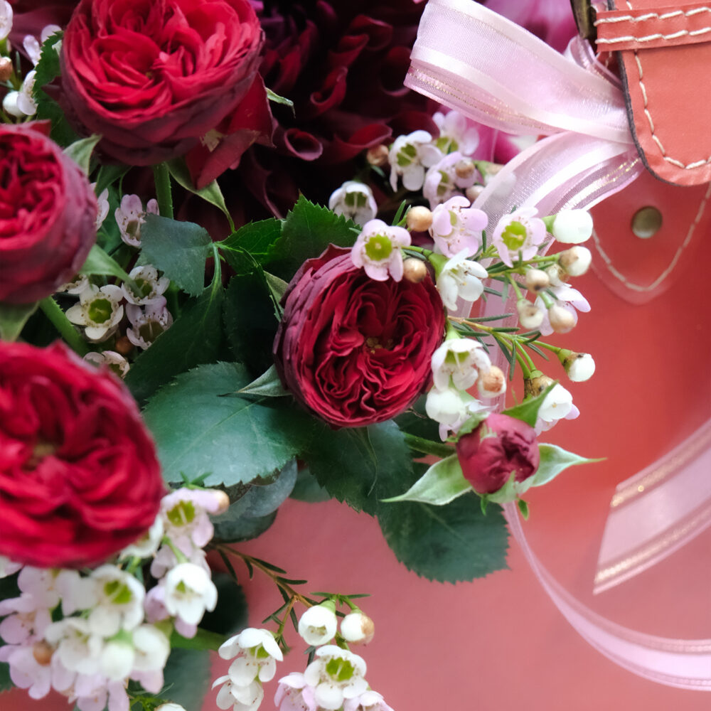 1769849178eUBWR 一包好意