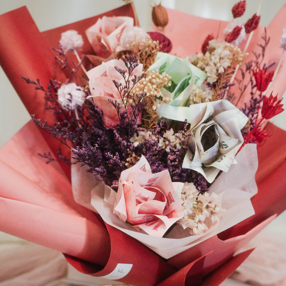 Love you 3000 有錢花花束