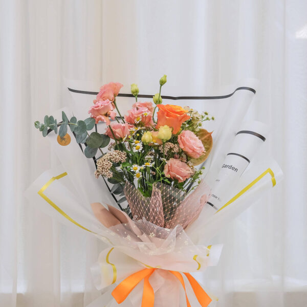 龍捲風 鮮花花束